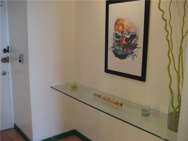 THE DECOPLAGE CONDO - Residential Lease