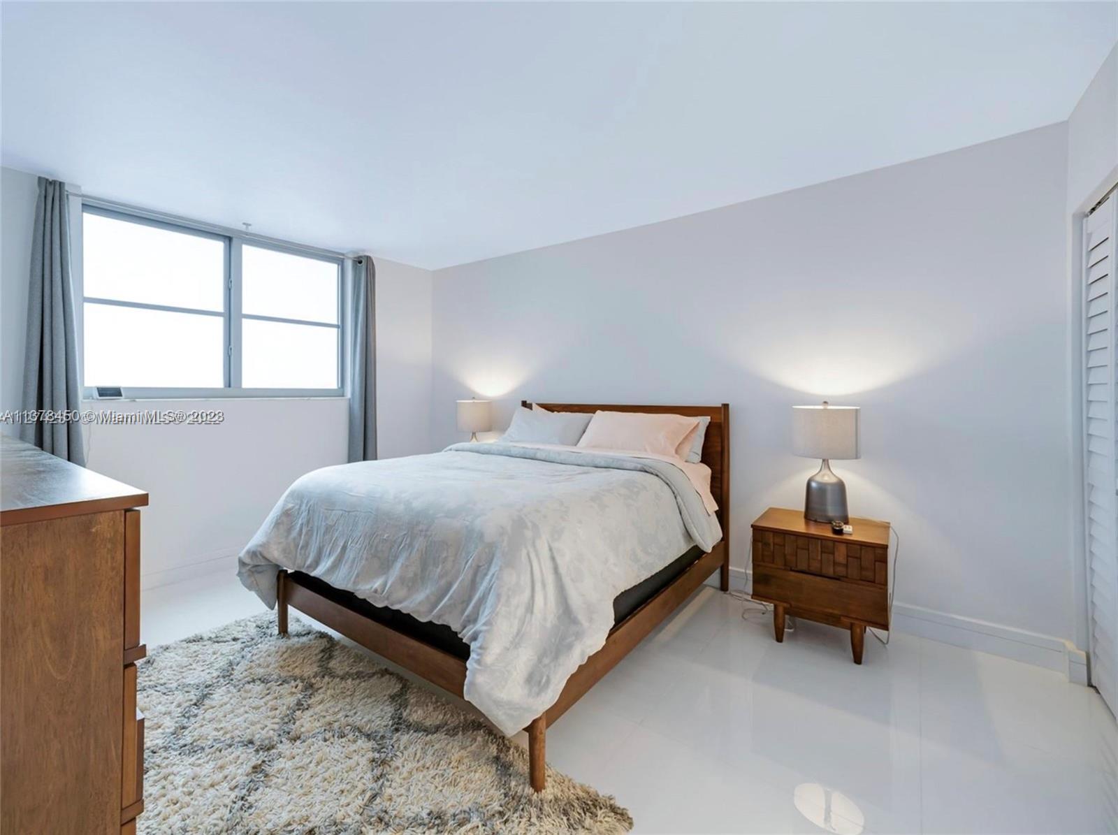 MANATEE CONDO - Residential Lease