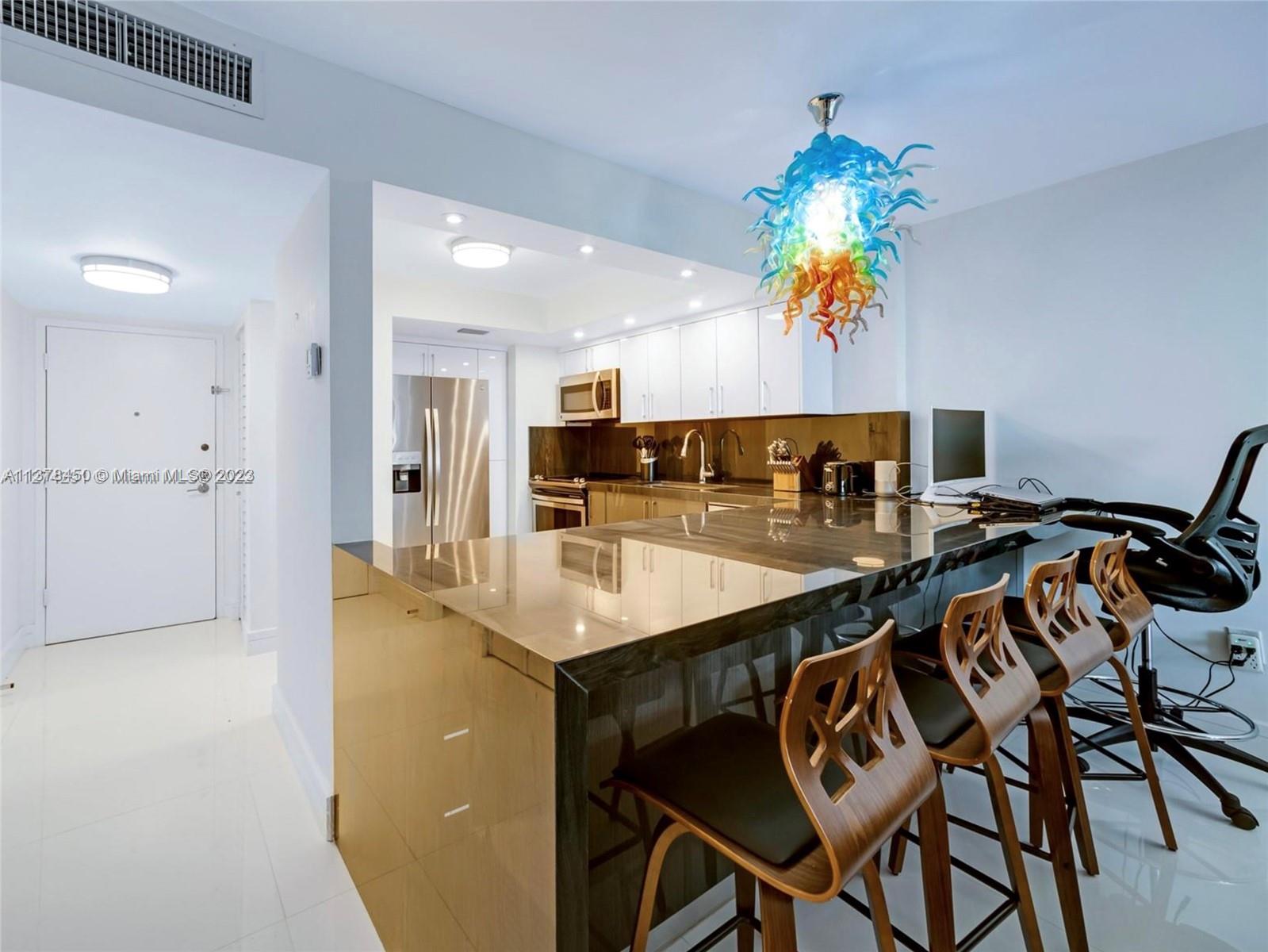 MANATEE CONDO - Residential Lease