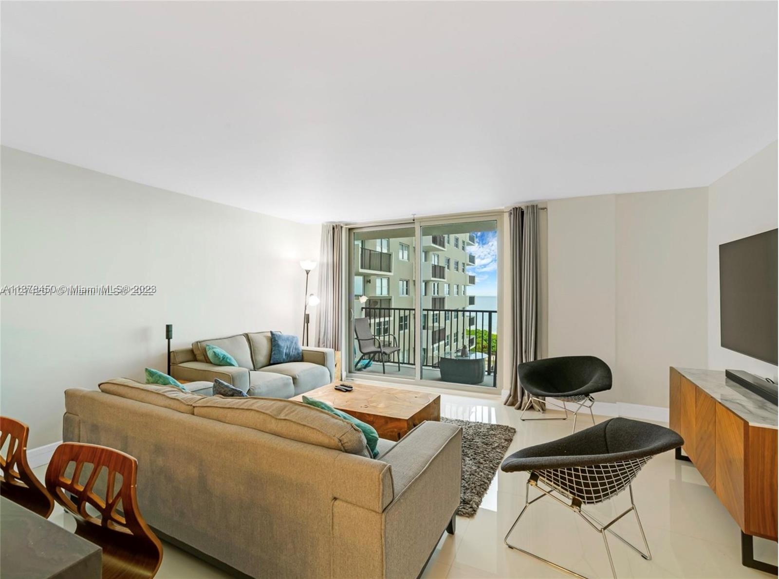 MANATEE CONDO - Residential Lease