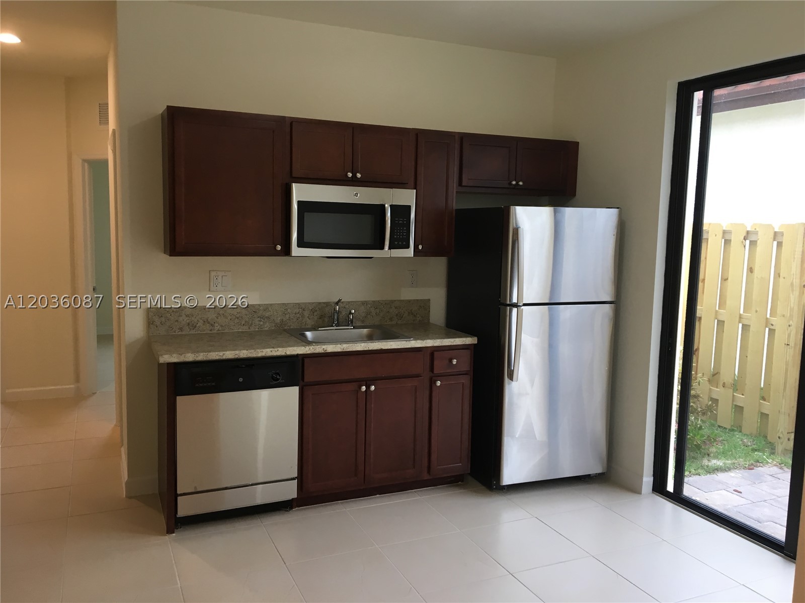 BAYWINDS OF DOMINICA AND - Residential