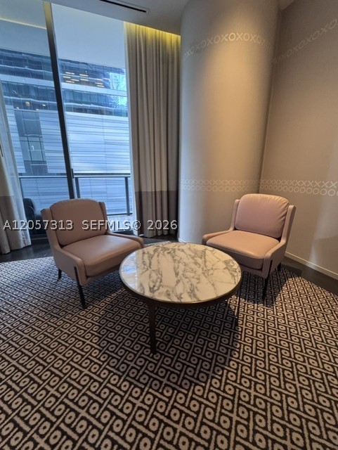 801 SMA DESIGNER SUITES C - Residential