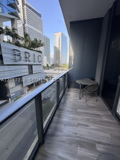 801 SMA DESIGNER SUITES C - Residential