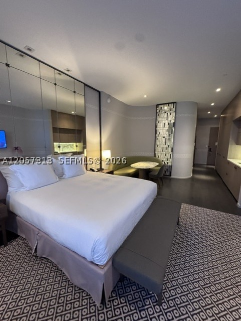 801 SMA DESIGNER SUITES C - Residential