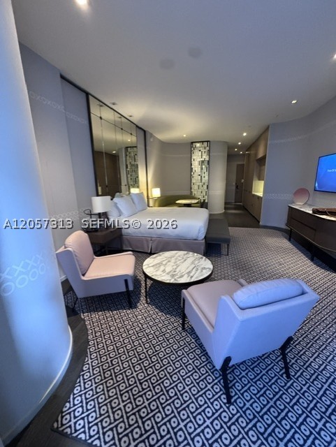 801 SMA DESIGNER SUITES C - Residential