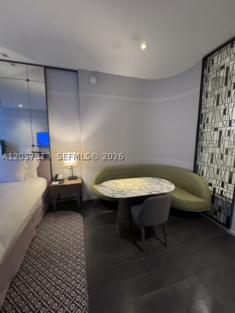 801 SMA DESIGNER SUITES C - Residential