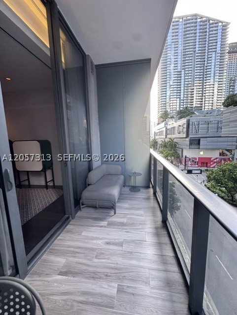 801 SMA DESIGNER SUITES C - Residential