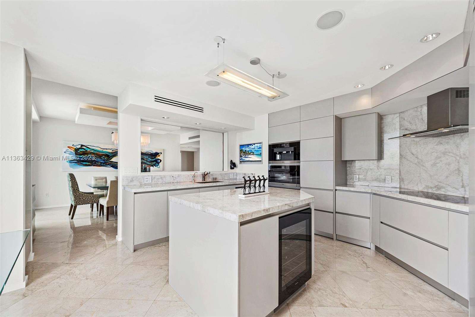 JADE RESIDENCES AT BRICKE - Residential