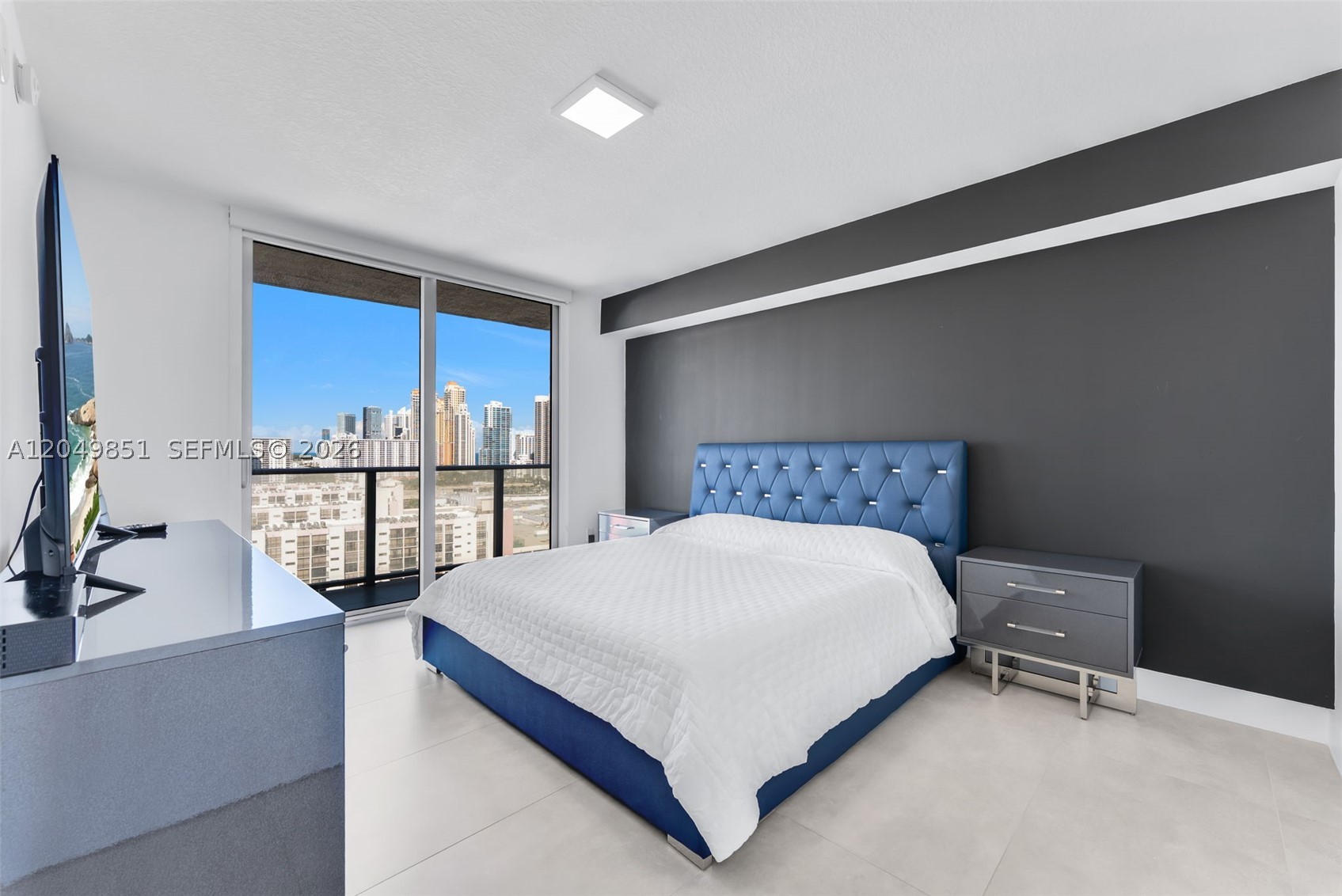 PARQUE TOWERS CONDO - Residential
