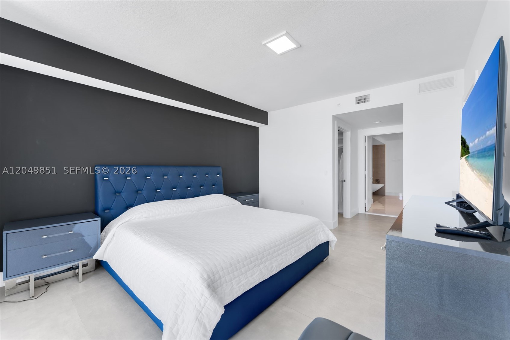 PARQUE TOWERS CONDO - Residential