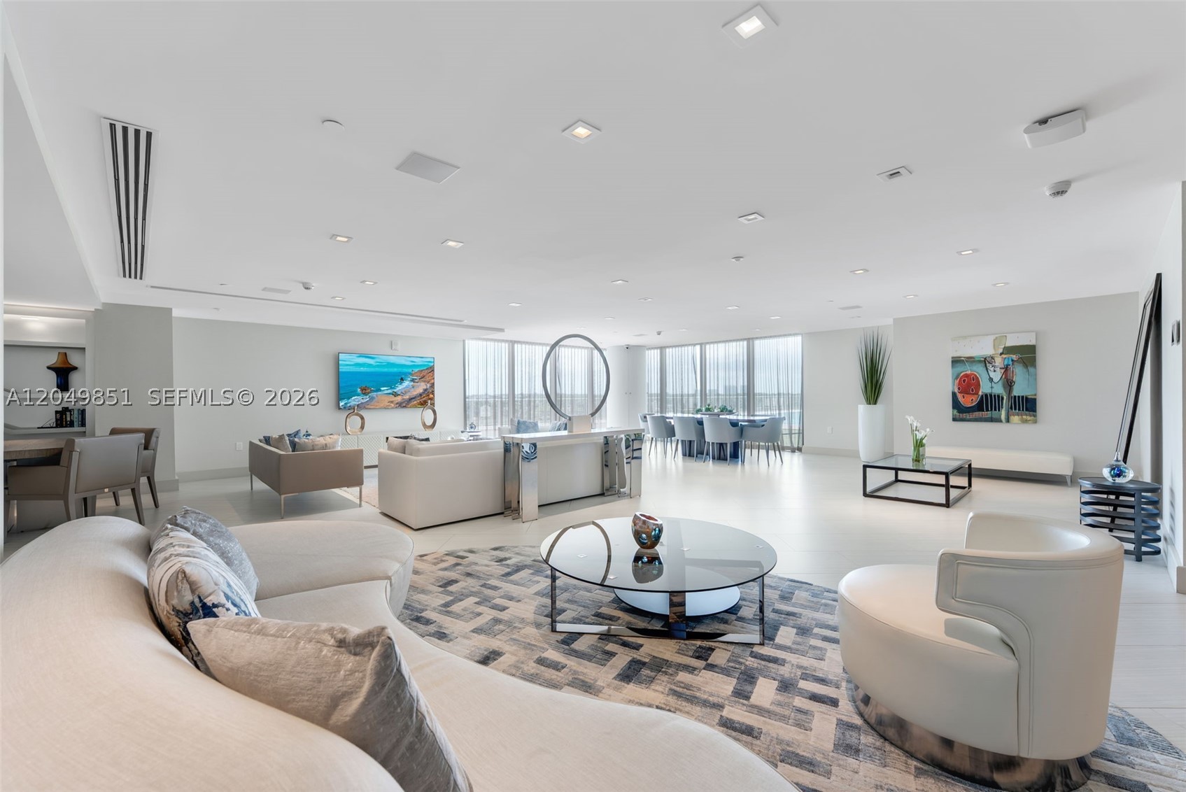 PARQUE TOWERS CONDO - Residential