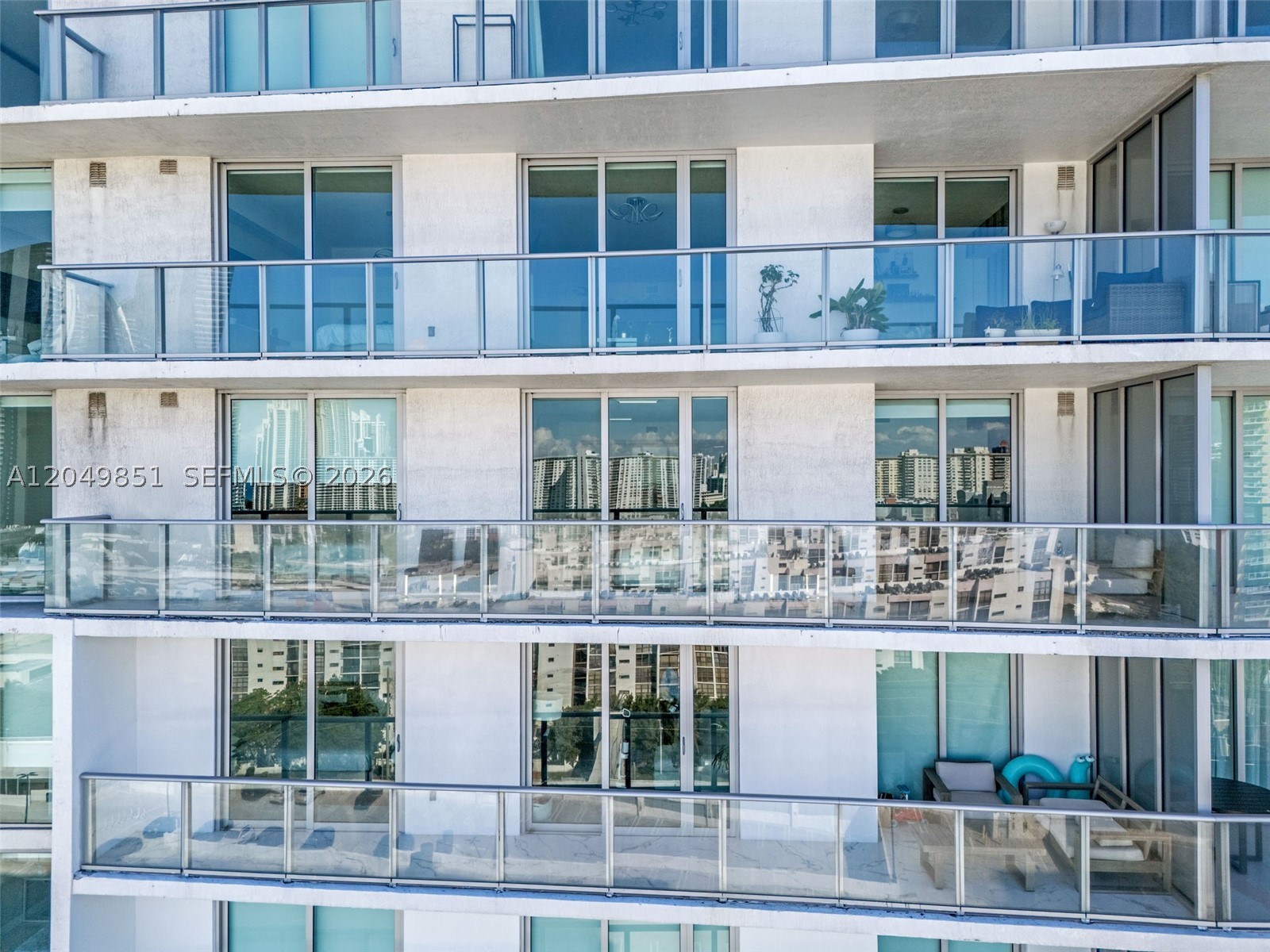 PARQUE TOWERS CONDO - Residential
