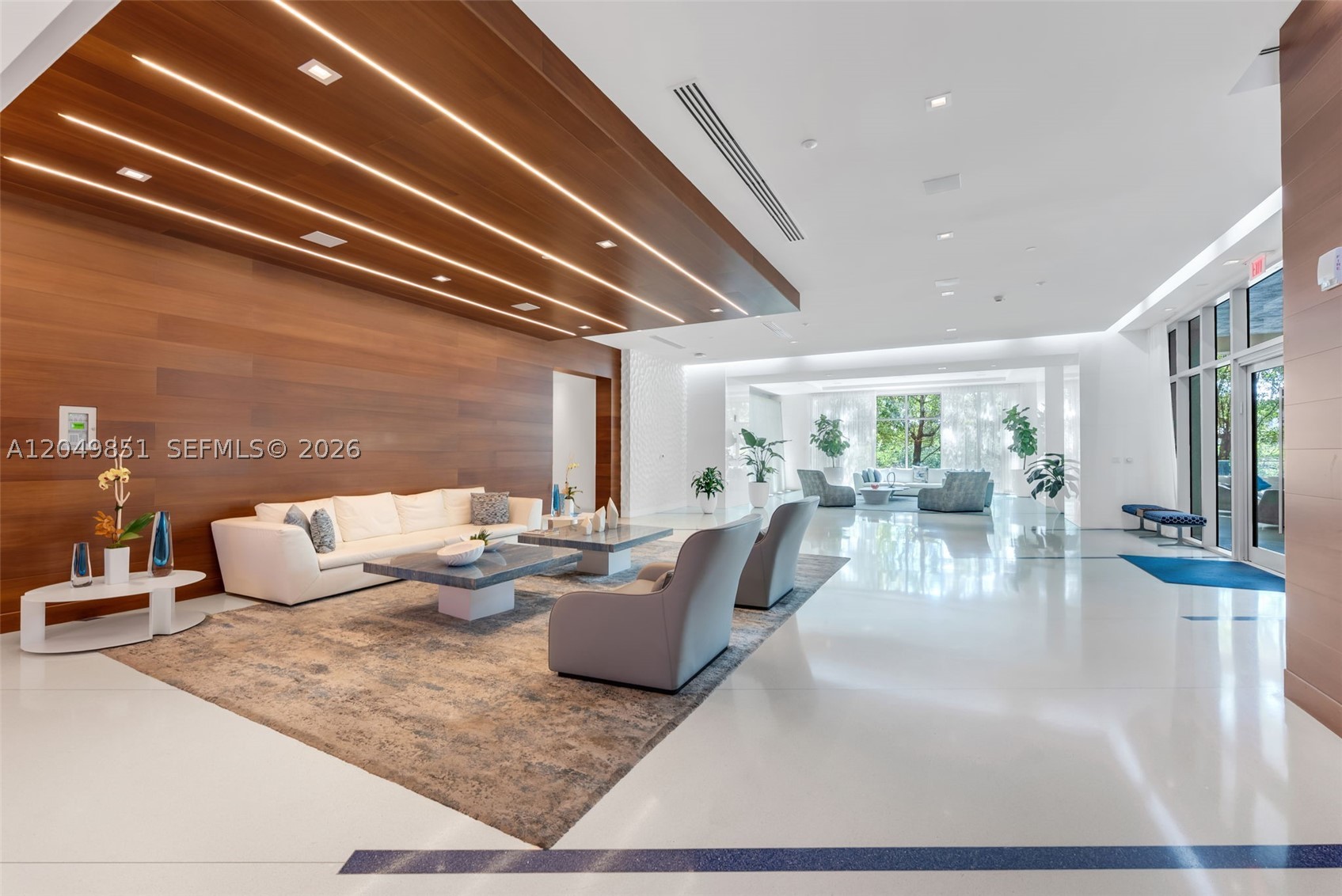 PARQUE TOWERS CONDO - Residential
