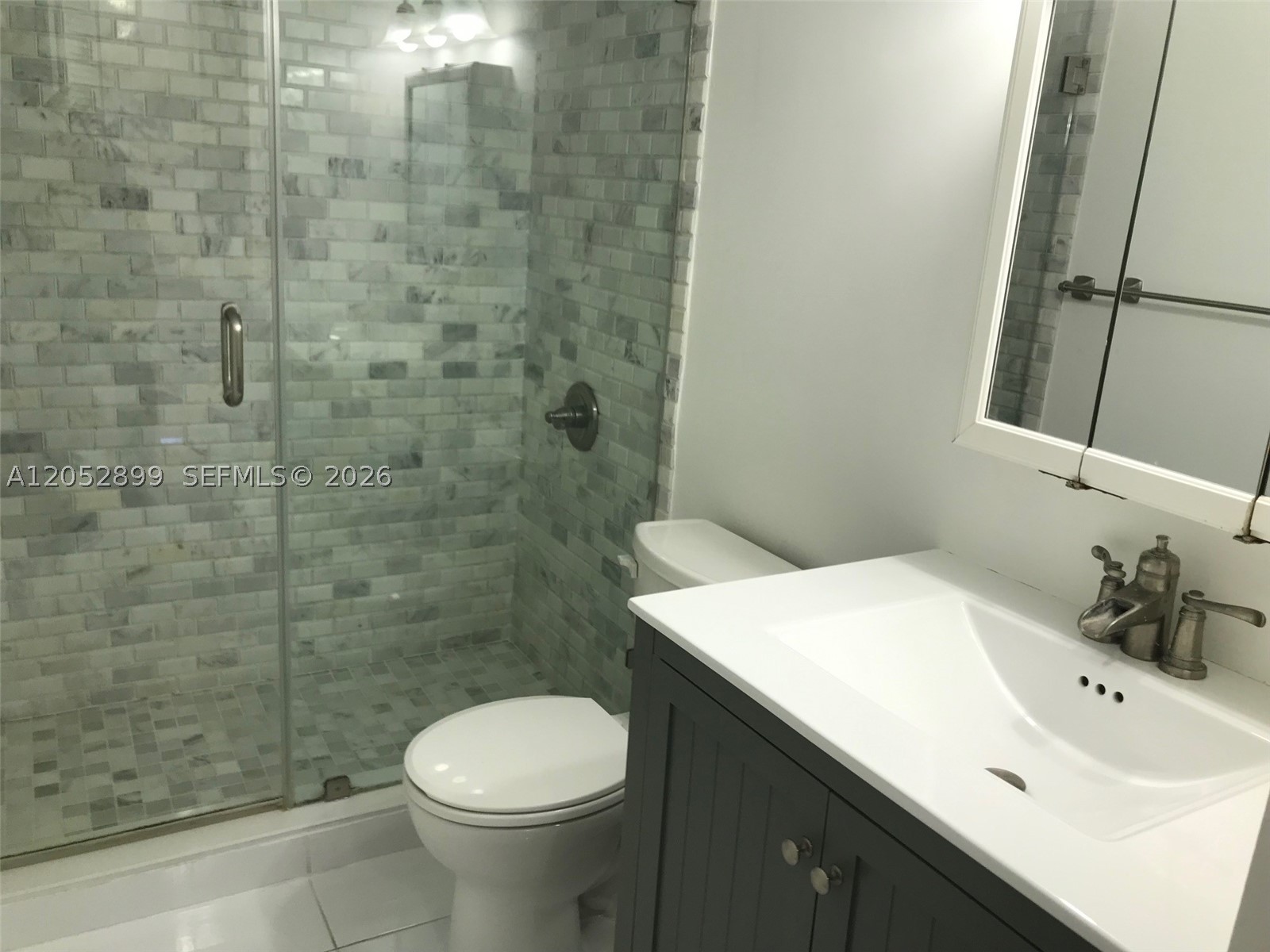 PARK LAKE VILG CONDO PHS - Residential Lease
