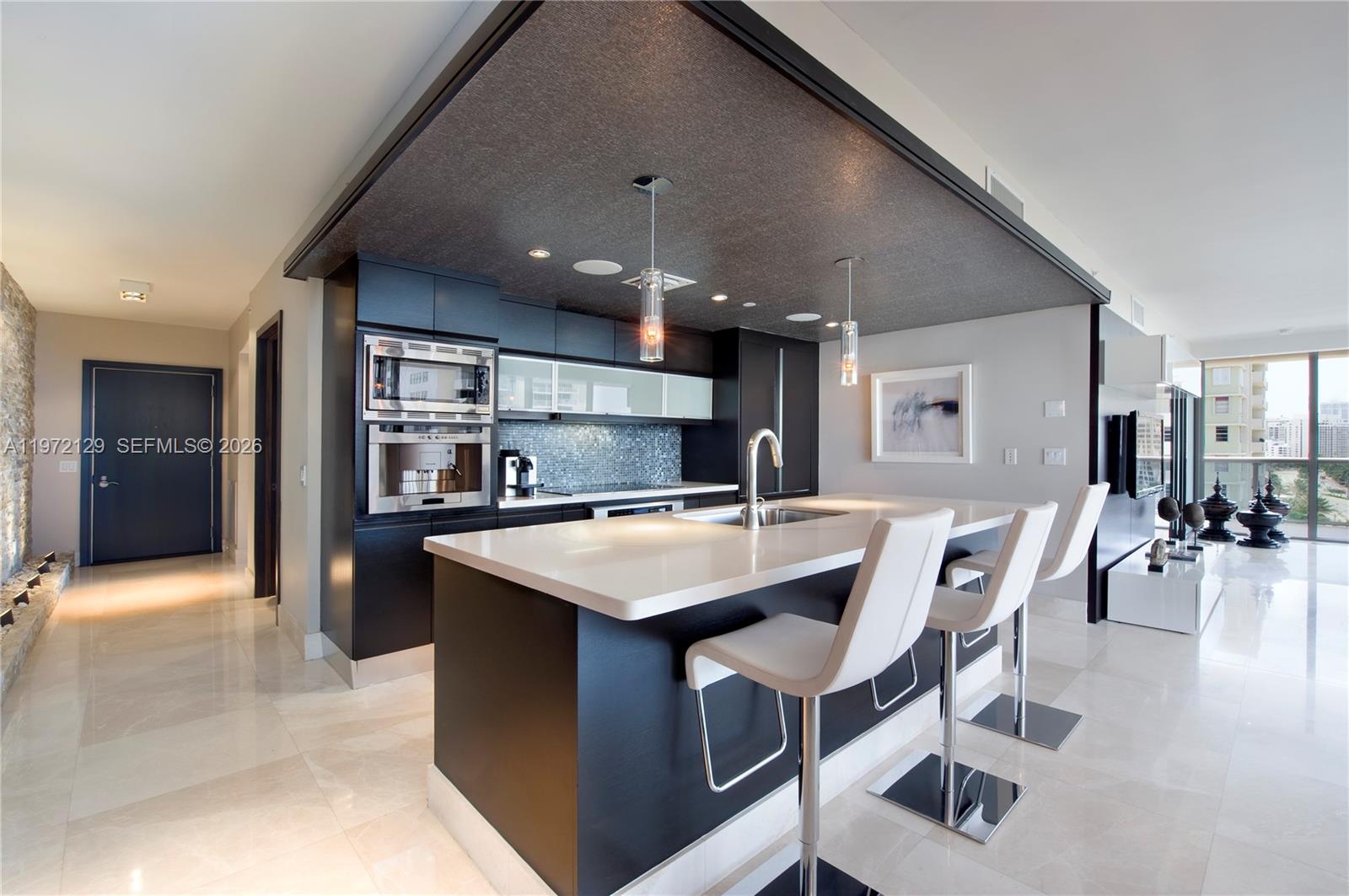 MEI CONDO - Residential