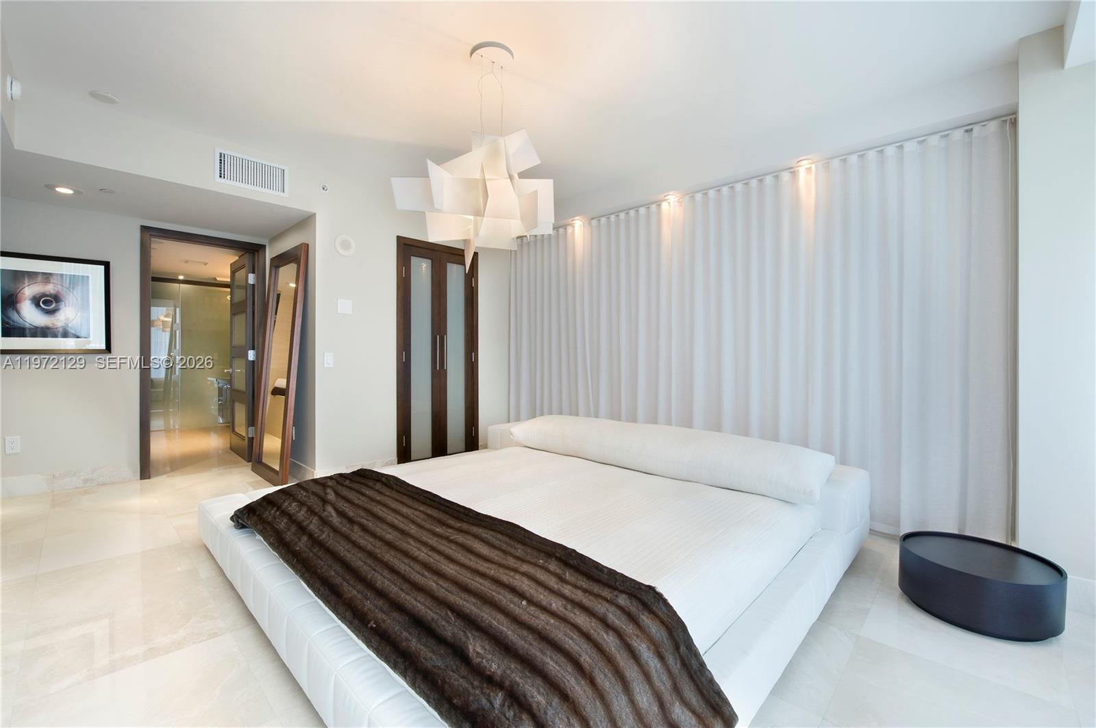 MEI CONDO - Residential
