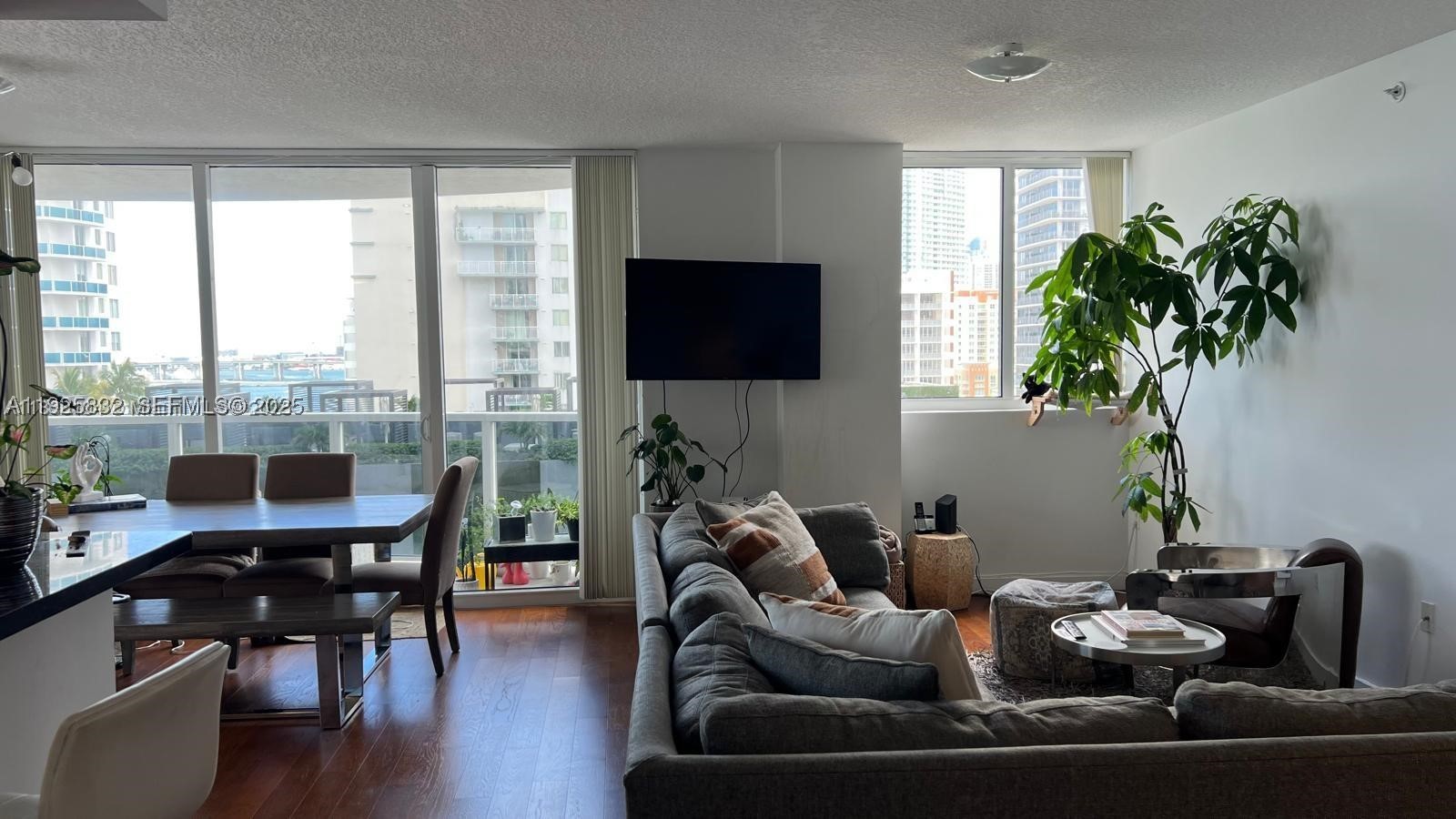 23 BISCAYNE BAY - Residential
