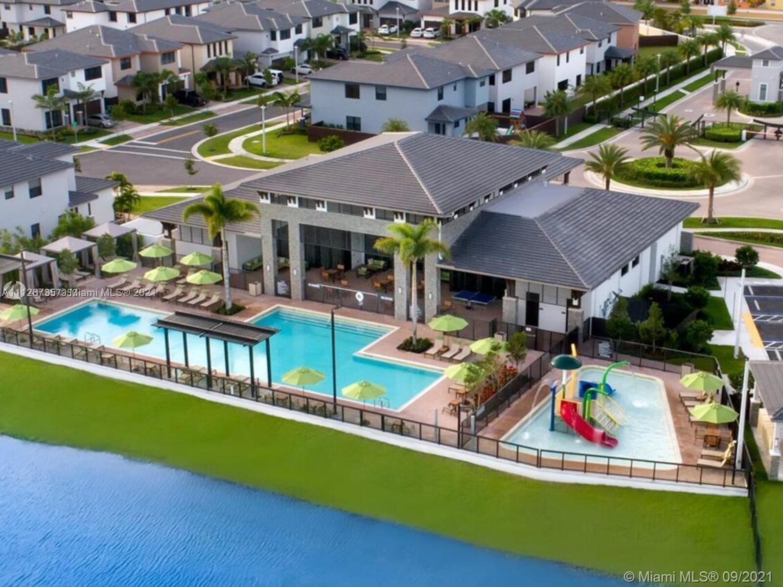 DUNNWOODY LAKE - Residential