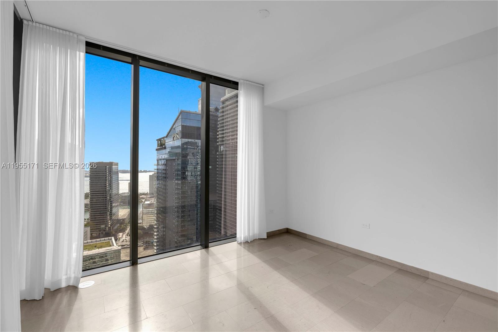 RISE CONDO - Residential
