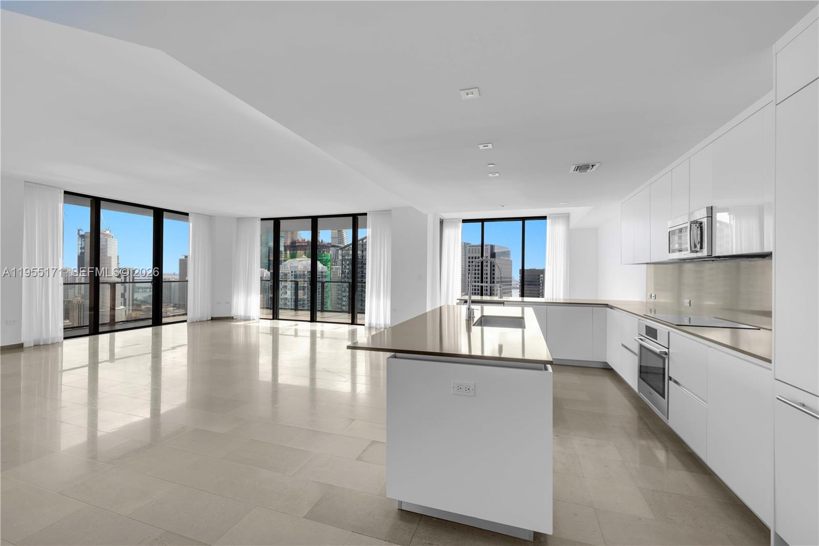 Rise ( Brickell City Centre ) TOWER SUITE. Amazing 180 degree views from every room, sunrise to sunset, 4 bedrooms, 4.5 bathrooms - 3237 SQFT of interior space +738 SQFT of terrace space - plus full service quarter. The building features an expansive amenities deck, including barbecue area with grills, outdoor fitness area, lush tropical gardens, children's play area, pool, hot tub, spa + much more. Best corner residence in the building! A must see it. BEST PRICE ON THE MARKET!!! Call us today.
