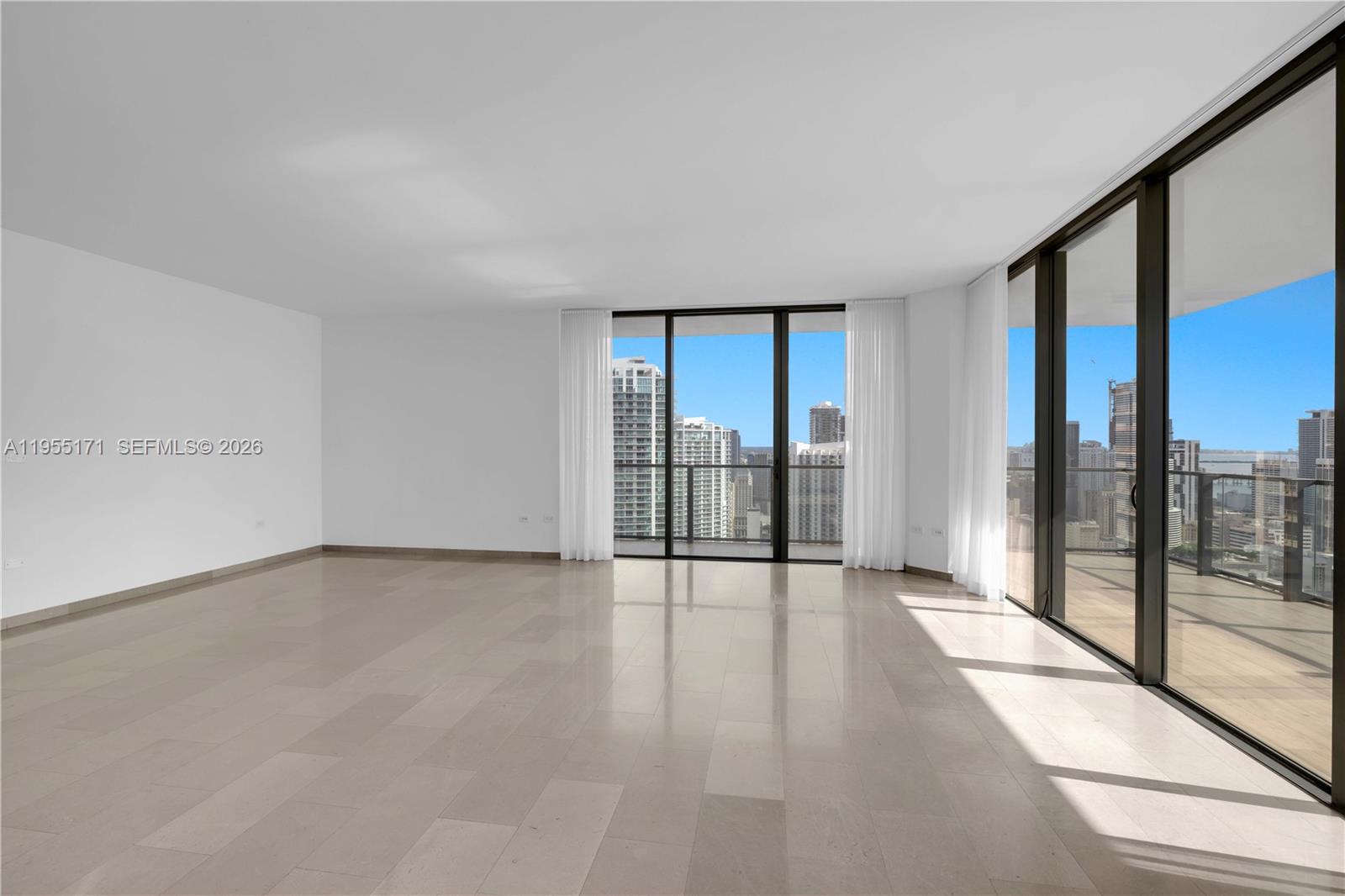 RISE CONDO - Residential