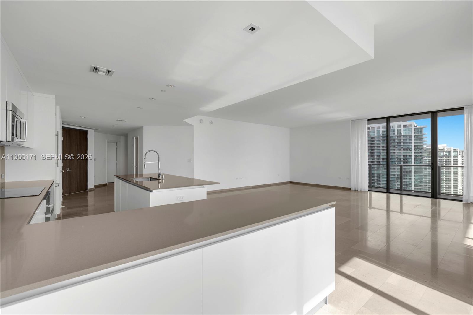RISE CONDO - Residential