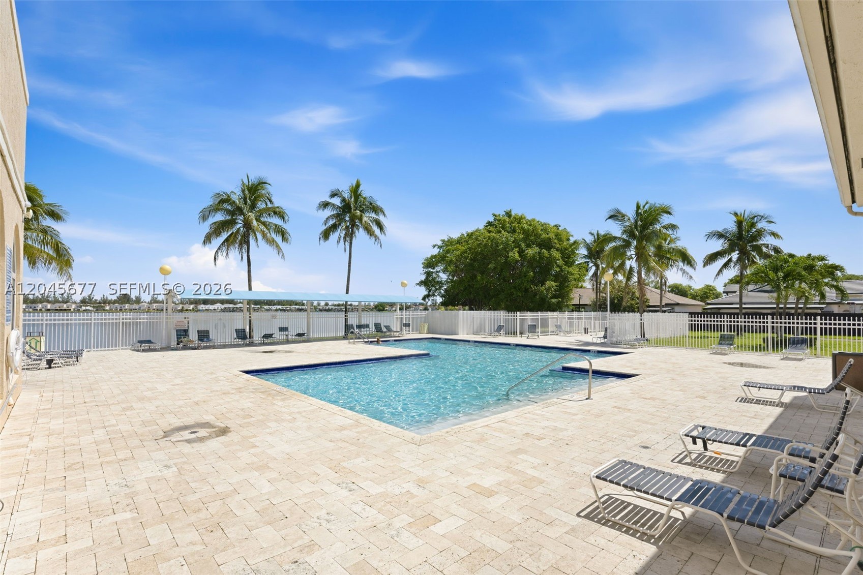 MARINA REAL CONDO NO 3 - Residential
