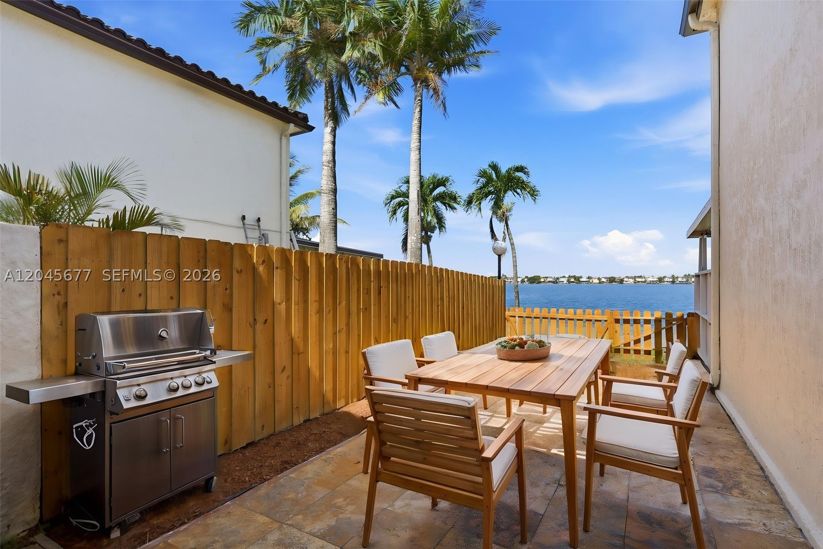 MARINA REAL CONDO NO 3 - Residential