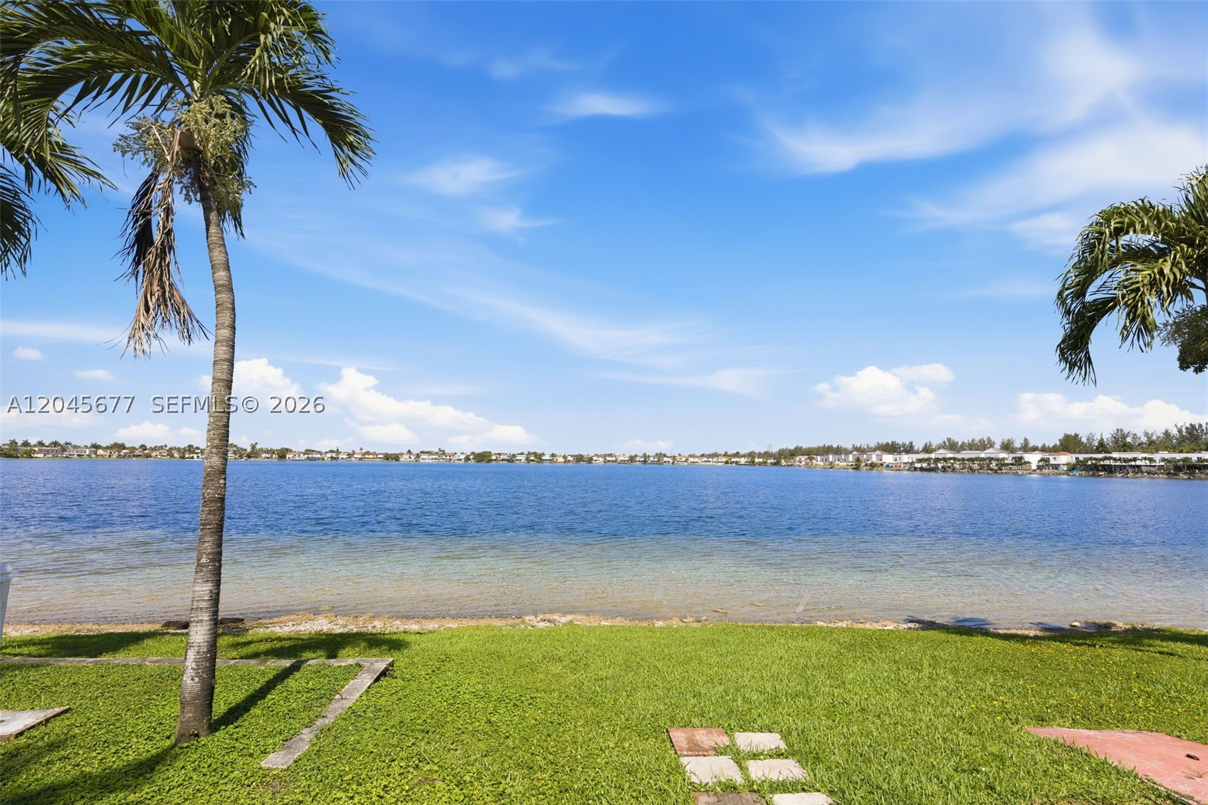 MARINA REAL CONDO NO 3 - Residential