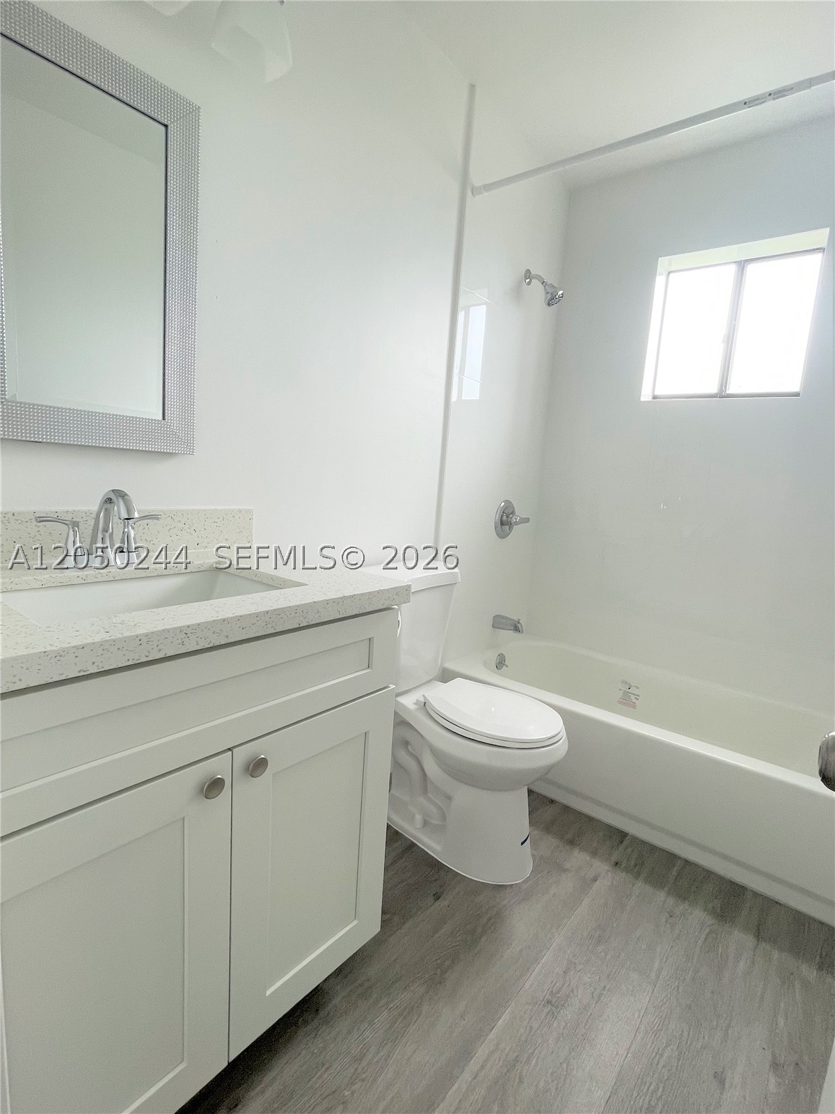 HORIZONS WEST CONDO #4 - Residential Lease