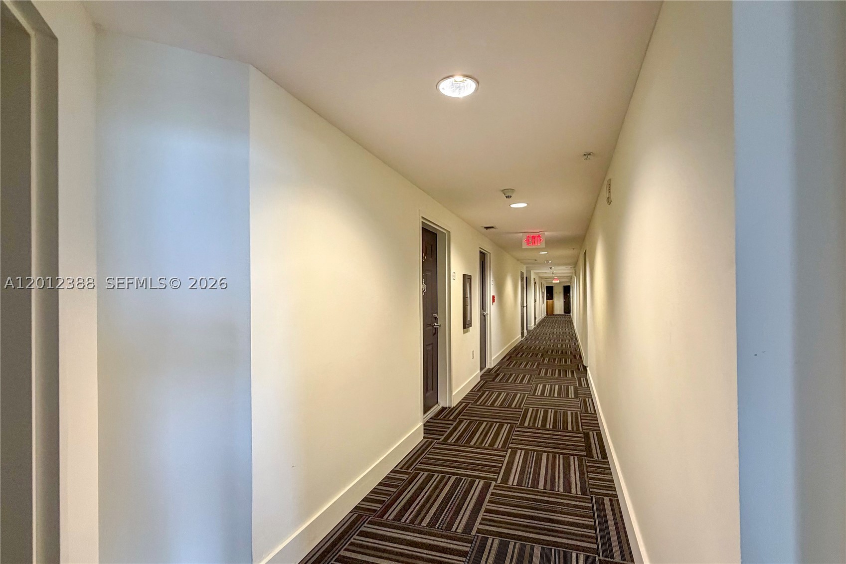 GATEWAY TO THE GROVE COND - Residential