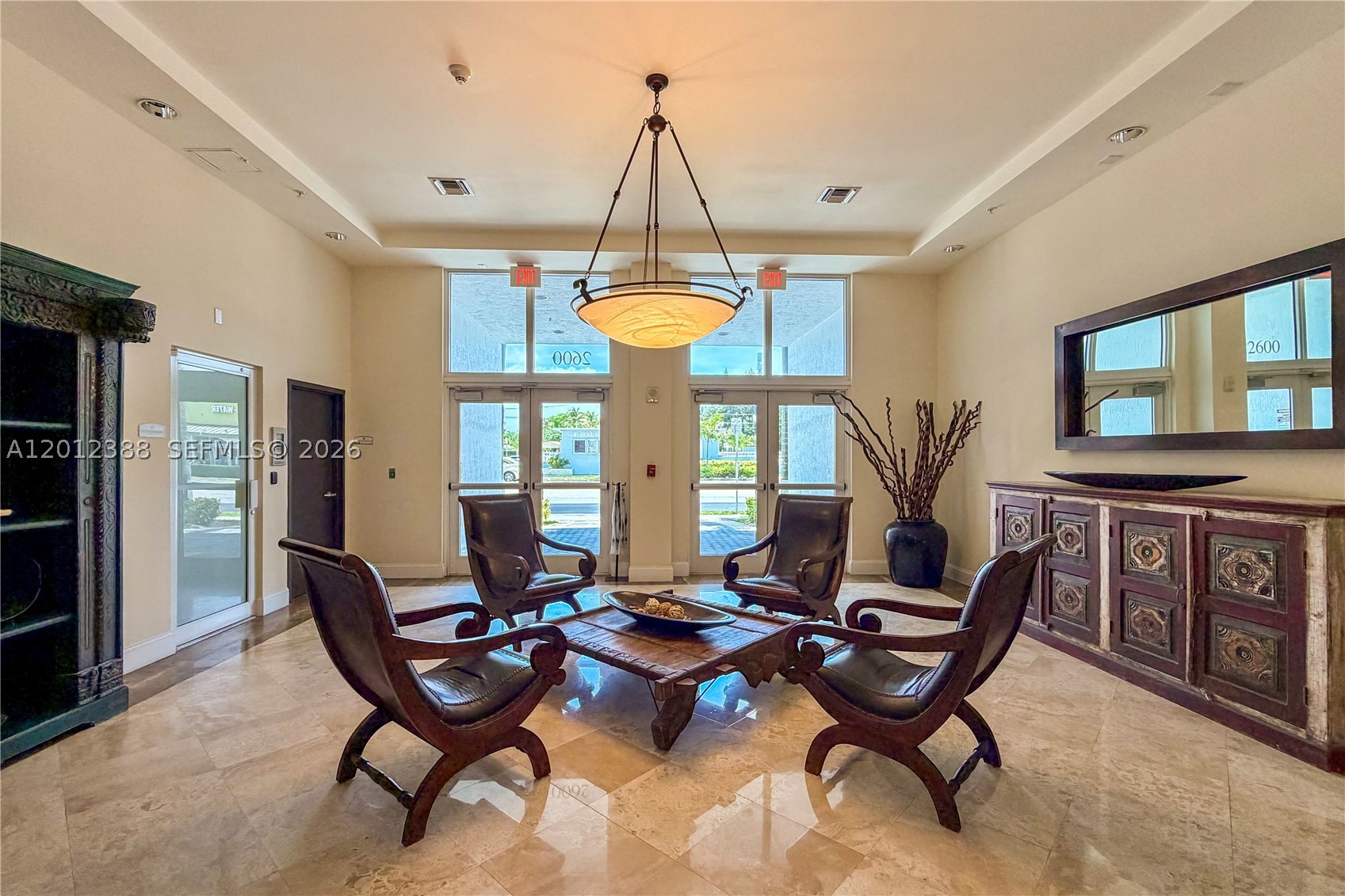 GATEWAY TO THE GROVE COND - Residential