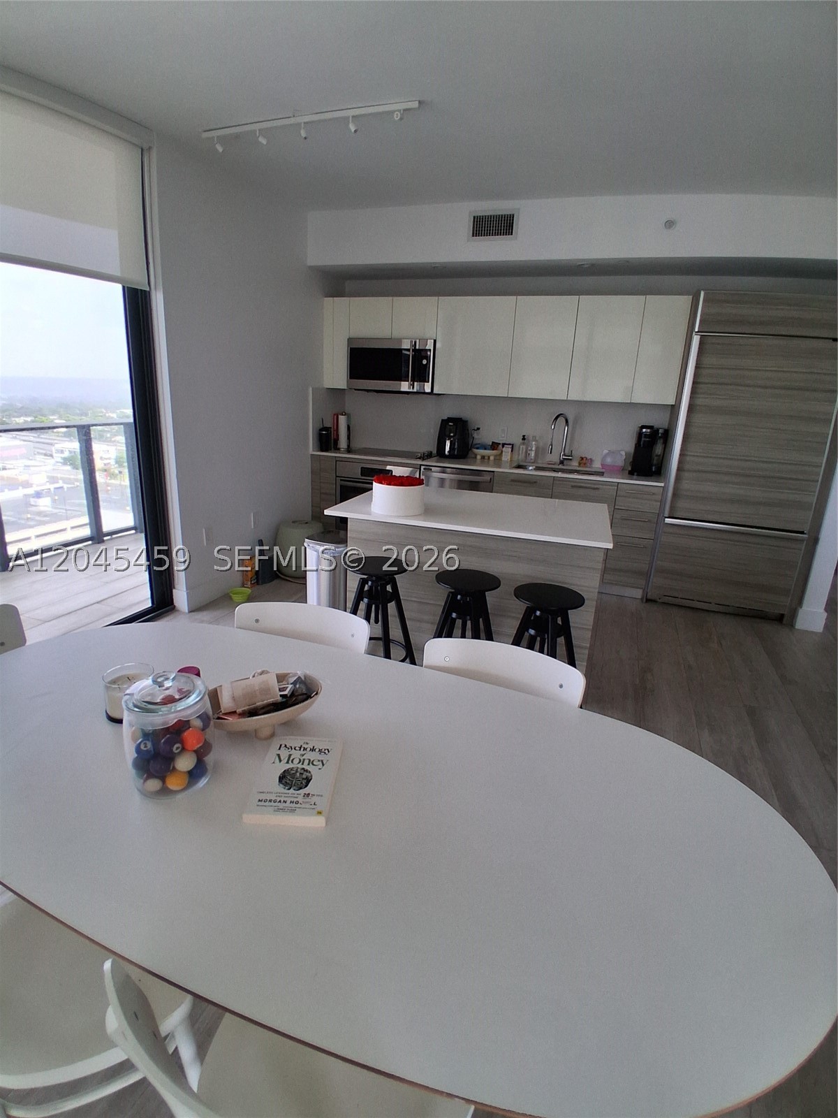 3401 MIDTOWN CONDO - Residential Lease