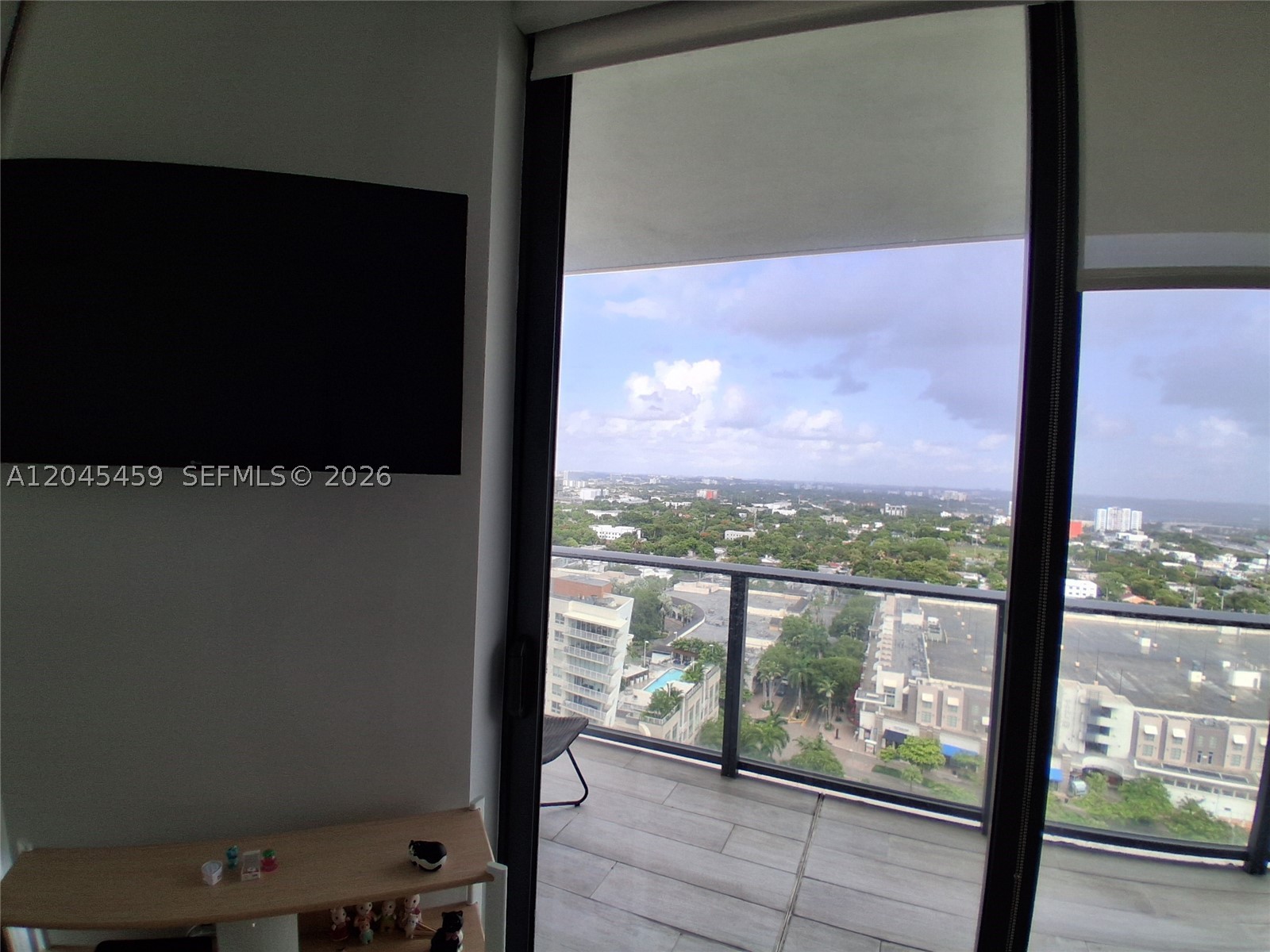 3401 MIDTOWN CONDO - Residential Lease