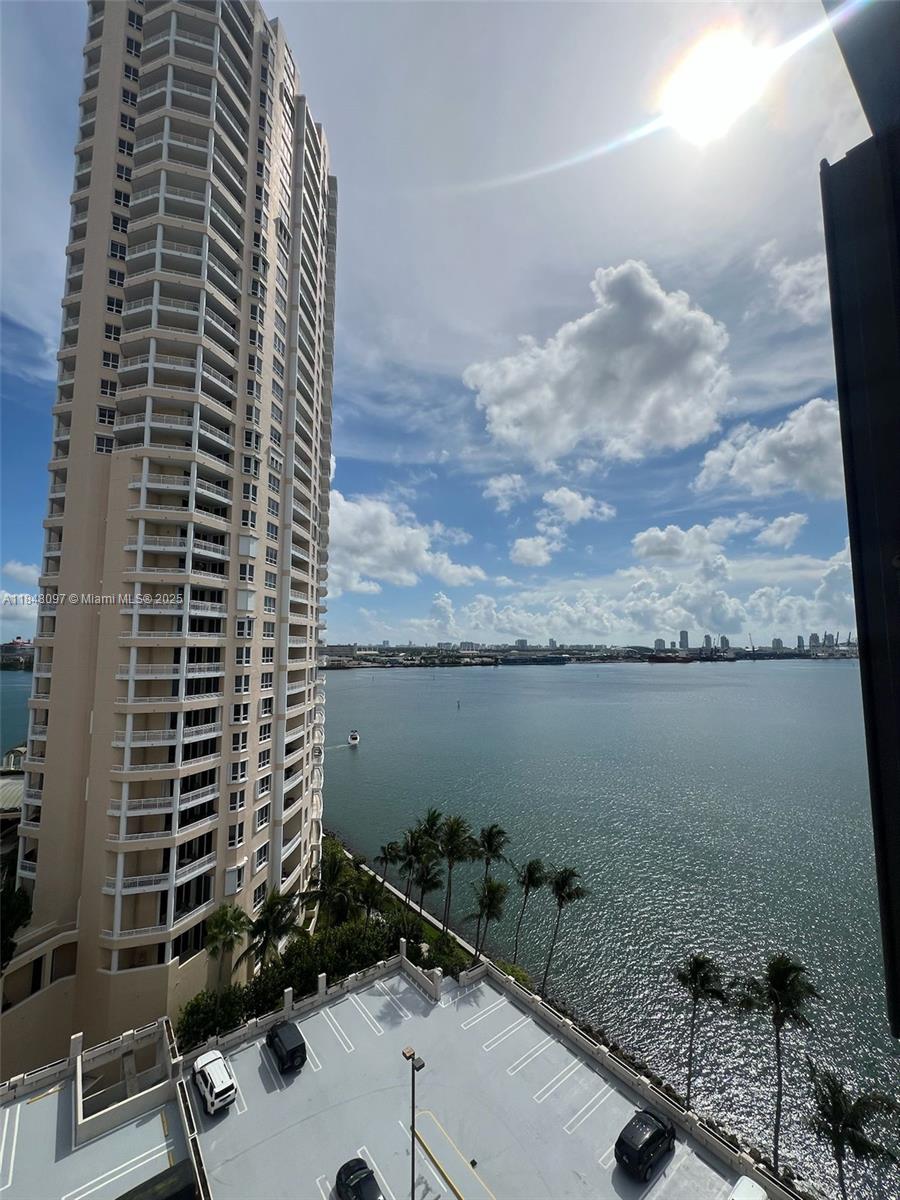 BRICKELL KEY II CONDO - Residential
