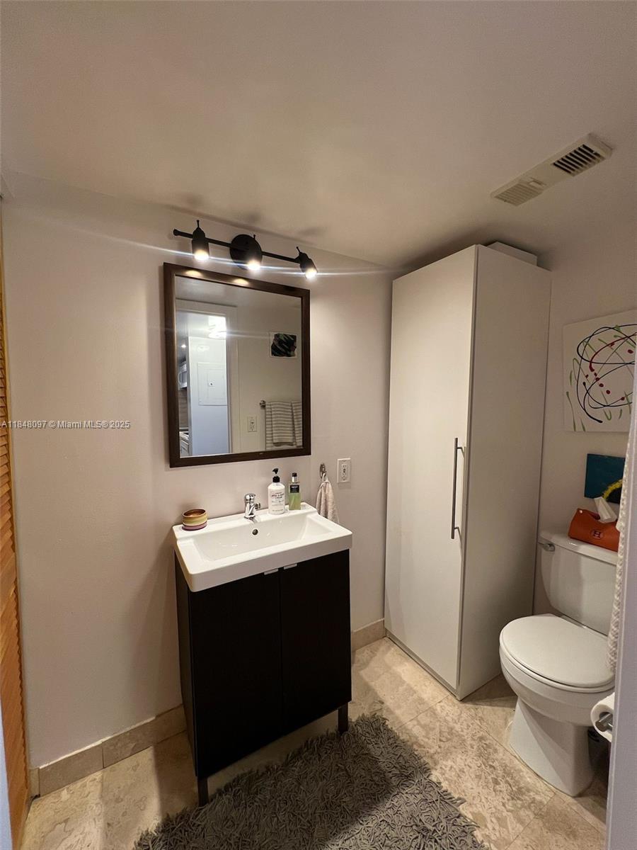 BRICKELL KEY II CONDO - Residential