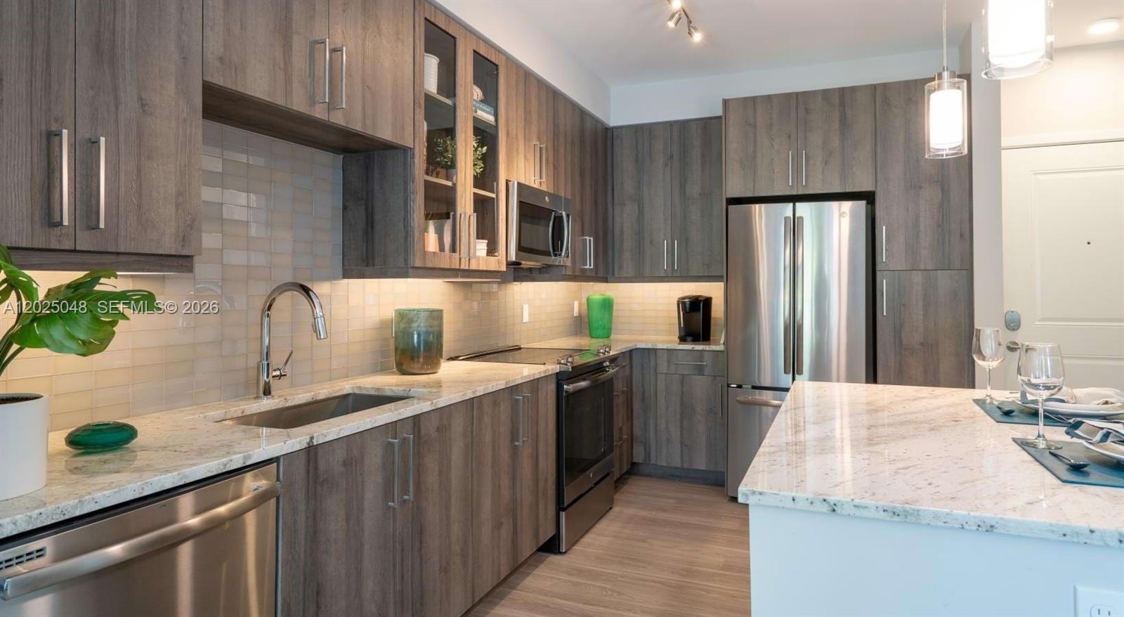 OVERTURE Doral - Residential Lease