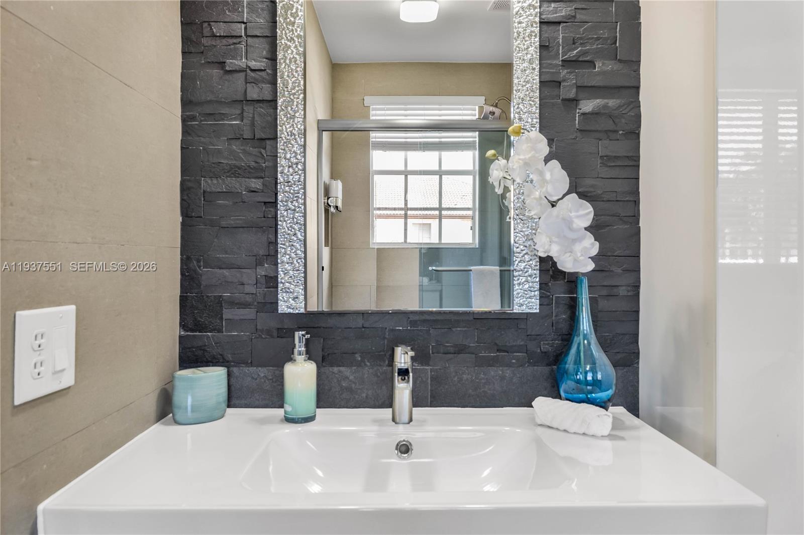 CAMINO REAL ESTATES - Residential
