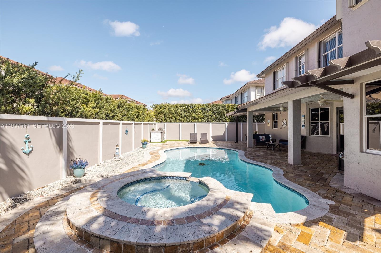 CAMINO REAL ESTATES - Residential