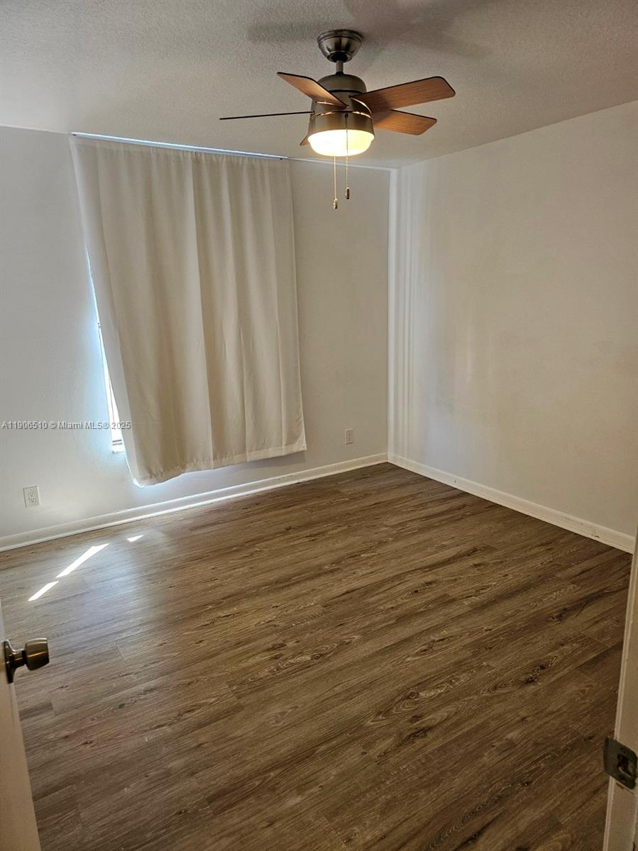 COURTYARDS AT BOCA I - Residential Lease