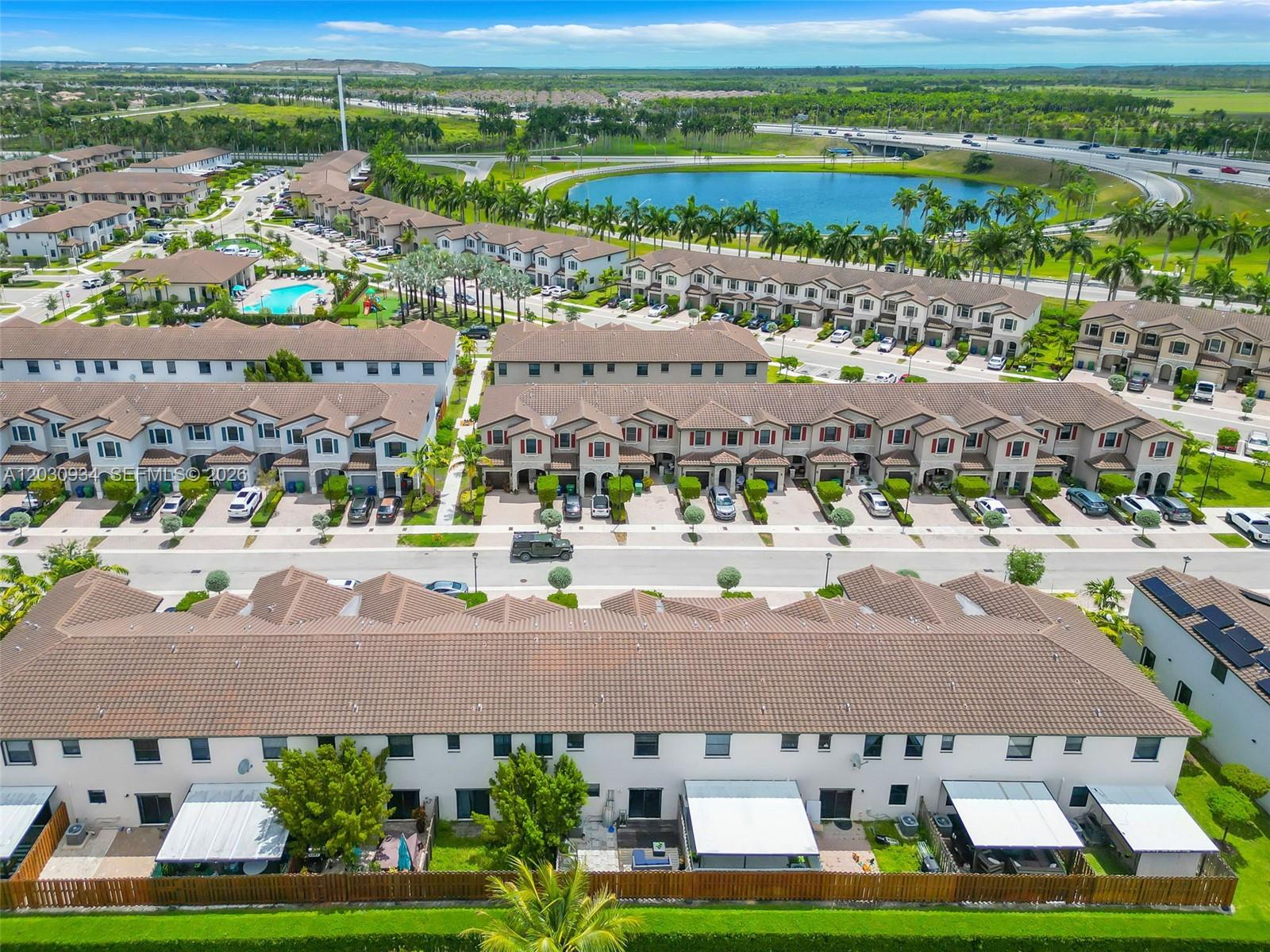 COCO PALM VILLAS - Residential Lease