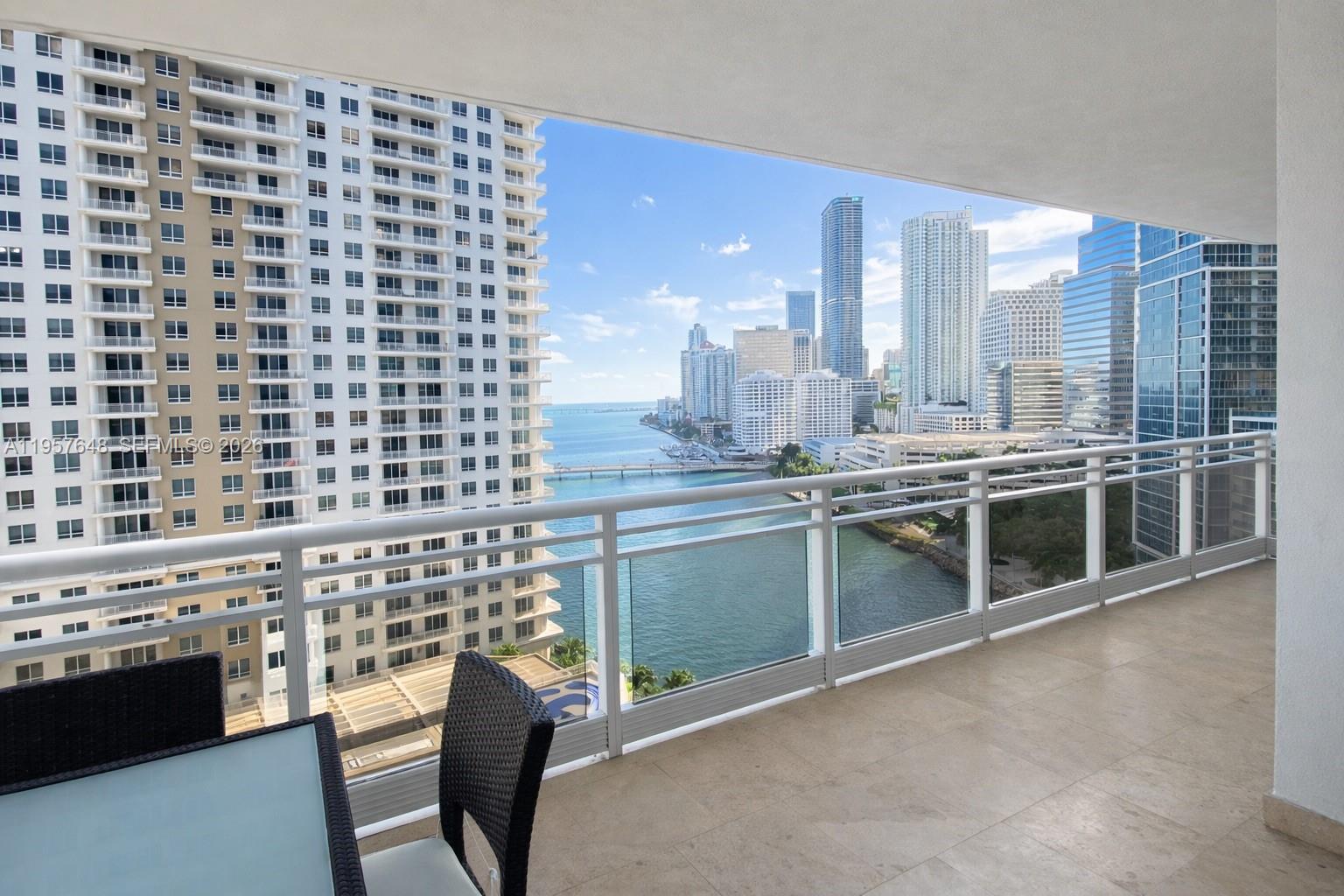 CARBONELL CONDO - Residential