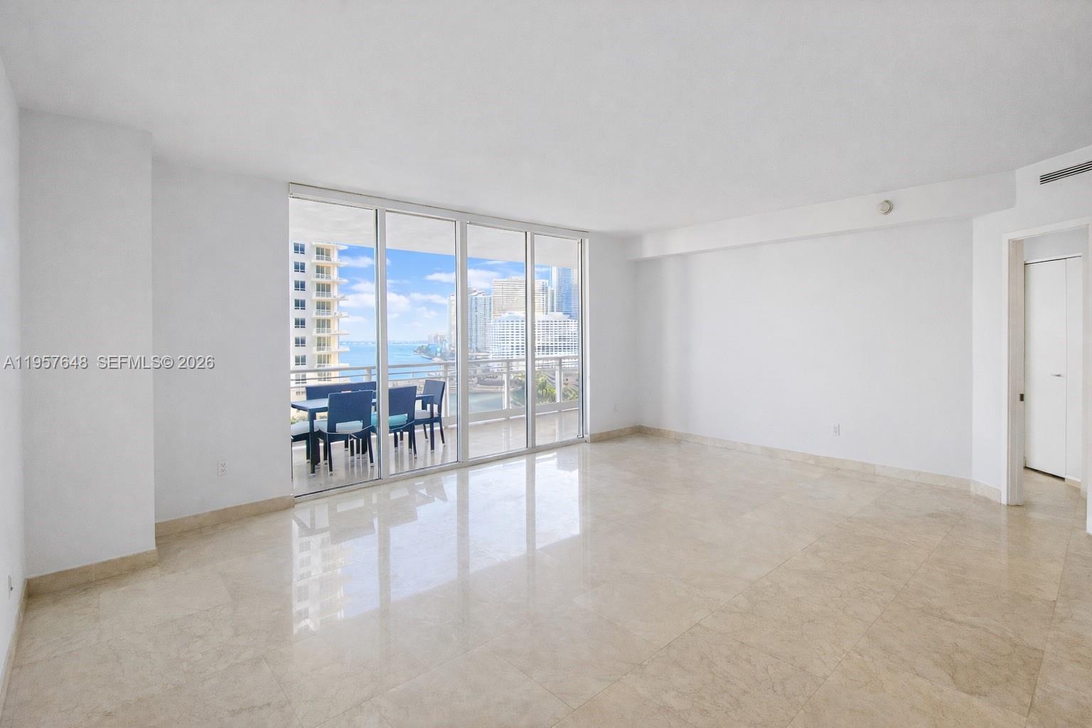 Magnificent bay front condo in Carbonell at Brickell Key offers 2 bedrooms, 2 1/2 baths, laid over 1,558 SqFt. Marble flooring through-out, volume ceilings, custom walk-in closets, spacious kitchen w/ Miele & Subzero appliances. Building amenities include: Complementary Valet for guests, tennis courts, pool, gym, sauna, basketball/racquetball court.