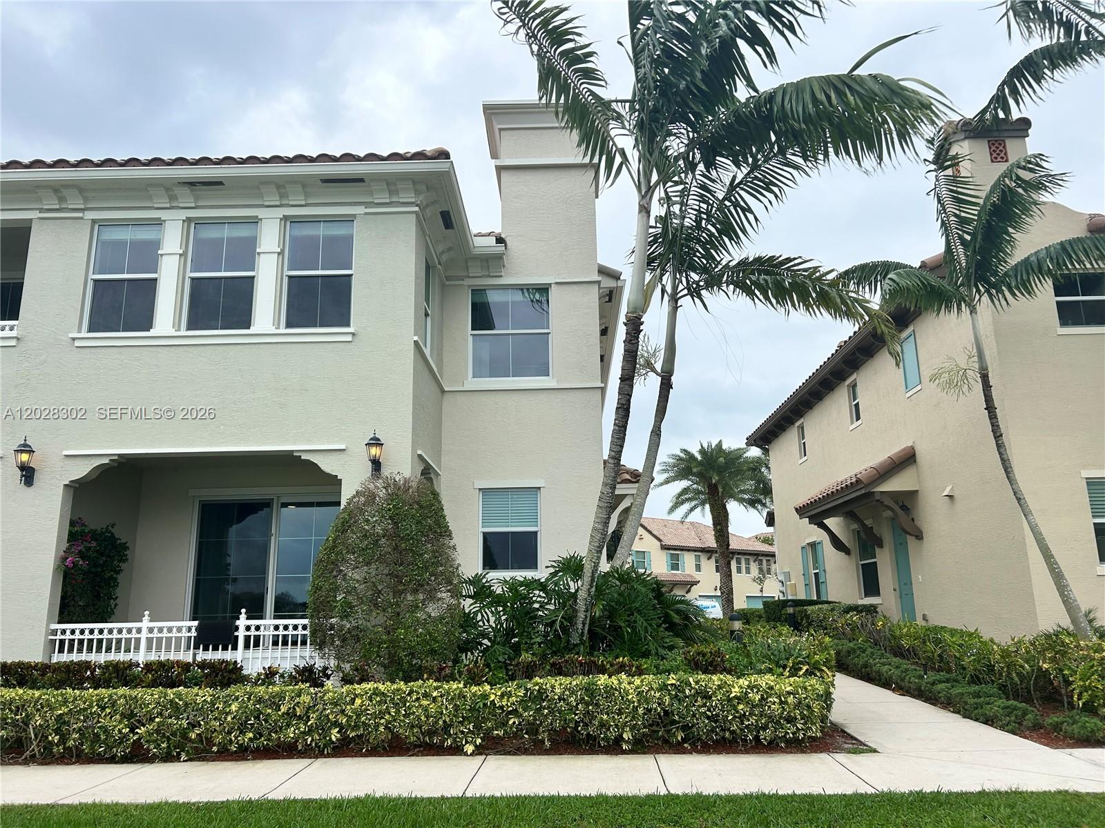 Beautiful waterfront townhouse located in the highly desirable Cascada Isles at Monterra in Cooper City, one of Broward County's most sought-after communities, known for its top-rated schools and exceptional family-friendly lifestyle. Built in 2013, this rare 4-bedroom, 2.5-bath residence offers a bright, open-concept floor plan with soaring ceilings, abundant natural light, and picturesque lake views throughout.
The spacious kitchen features granite countertops, ample cabinetry, and a functional center island that seamlessly opens to the living and dining areas, making it ideal for both everyday living and entertaining. Large windows showcase tranquil water views, creating a peaceful and inviting atmosphere.
The primary suite serves as a private retreat with generous closet space, an en-suite bath, and beautiful waterfront views. Enjoy indoor-outdoor living from the gated porch overlooking the lake, perfect for morning coffee, family gatherings, or relaxing at the end of the day. This home is also uniquely distinguished as the only property in the community with a paved walkway leading to the water, adding both convenience and curb appeal.
Additional features include a two-car garage, driveway parking, and ample guest parking. Ideally located near parks, shopping, dining, and major highways, and zoned for highly regarded Cooper City schools, this move-in-ready waterfront home is perfect for families, first-time buyers, or investors!