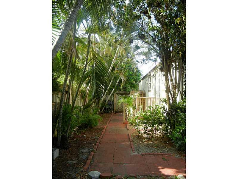 HINSON ADD 2-7 PB - Residential