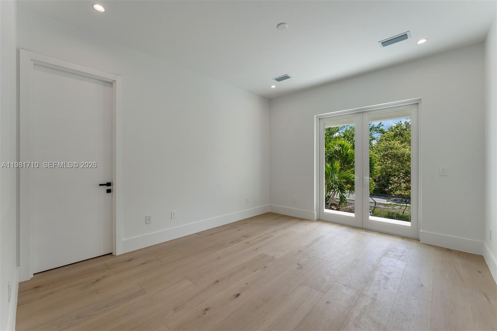 FARMERS ACRES - Residential