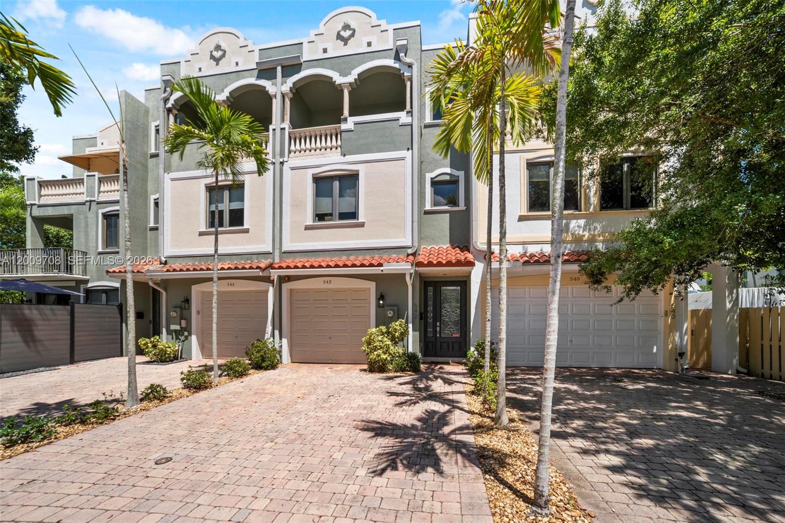 VICTORIA PARK CORR AMEN P - Residential