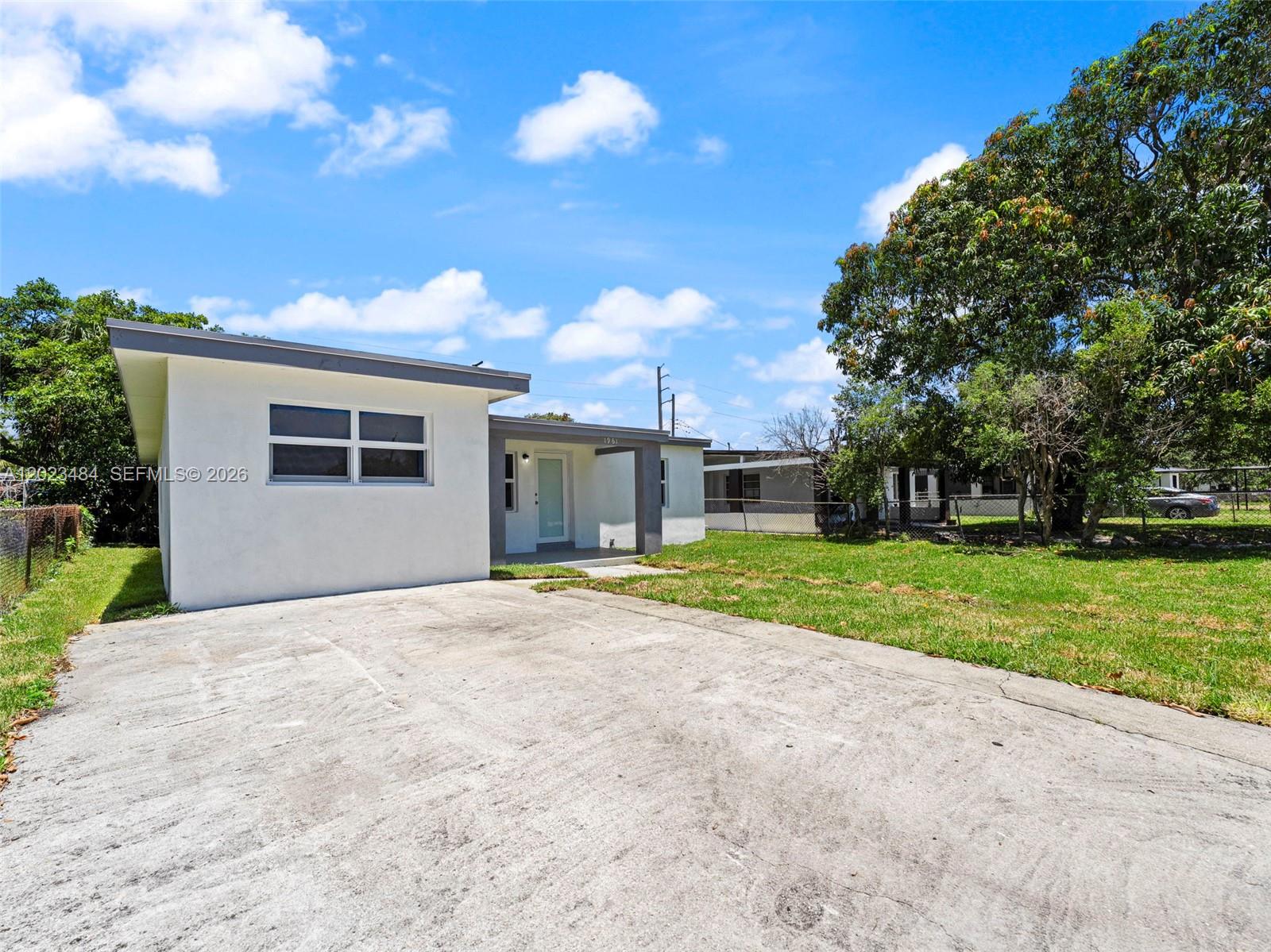 MAGNOLIA GARDENS CONSOLID - Residential