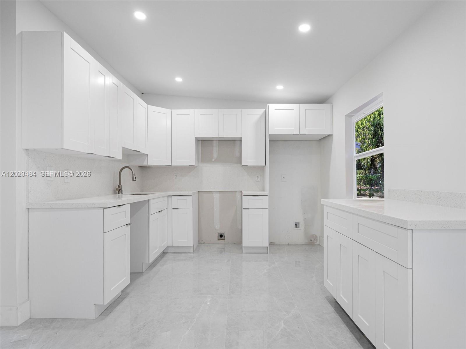 MAGNOLIA GARDENS CONSOLID - Residential