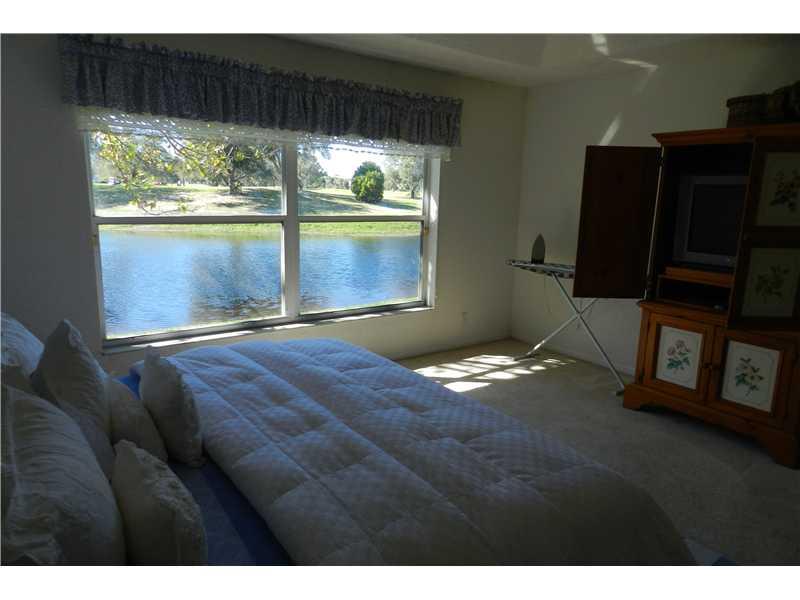 PALM AIRE OAKS COURSE EST - Residential Lease